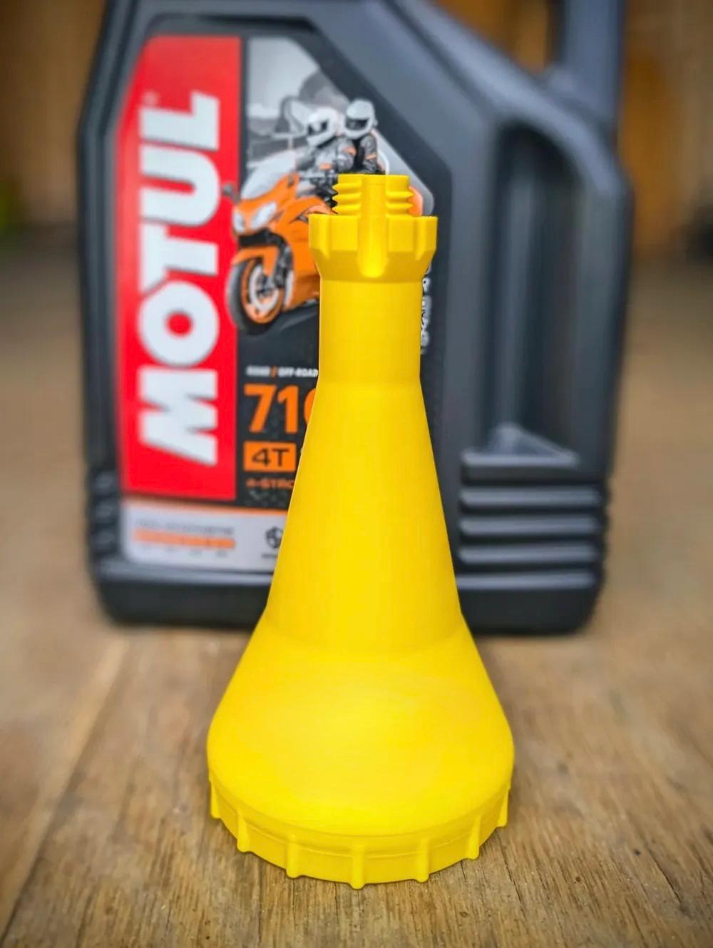 Universal M20-2.5 Motorcycle Oil Funnel Thread-In Vented Easy Oil Changes BLACK